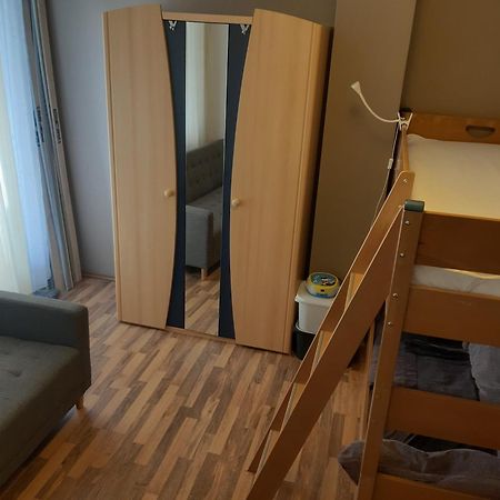Prague Apartment In Most Near Golf Club, Aqua-Hipo-Autodrom In Most Extérieur photo